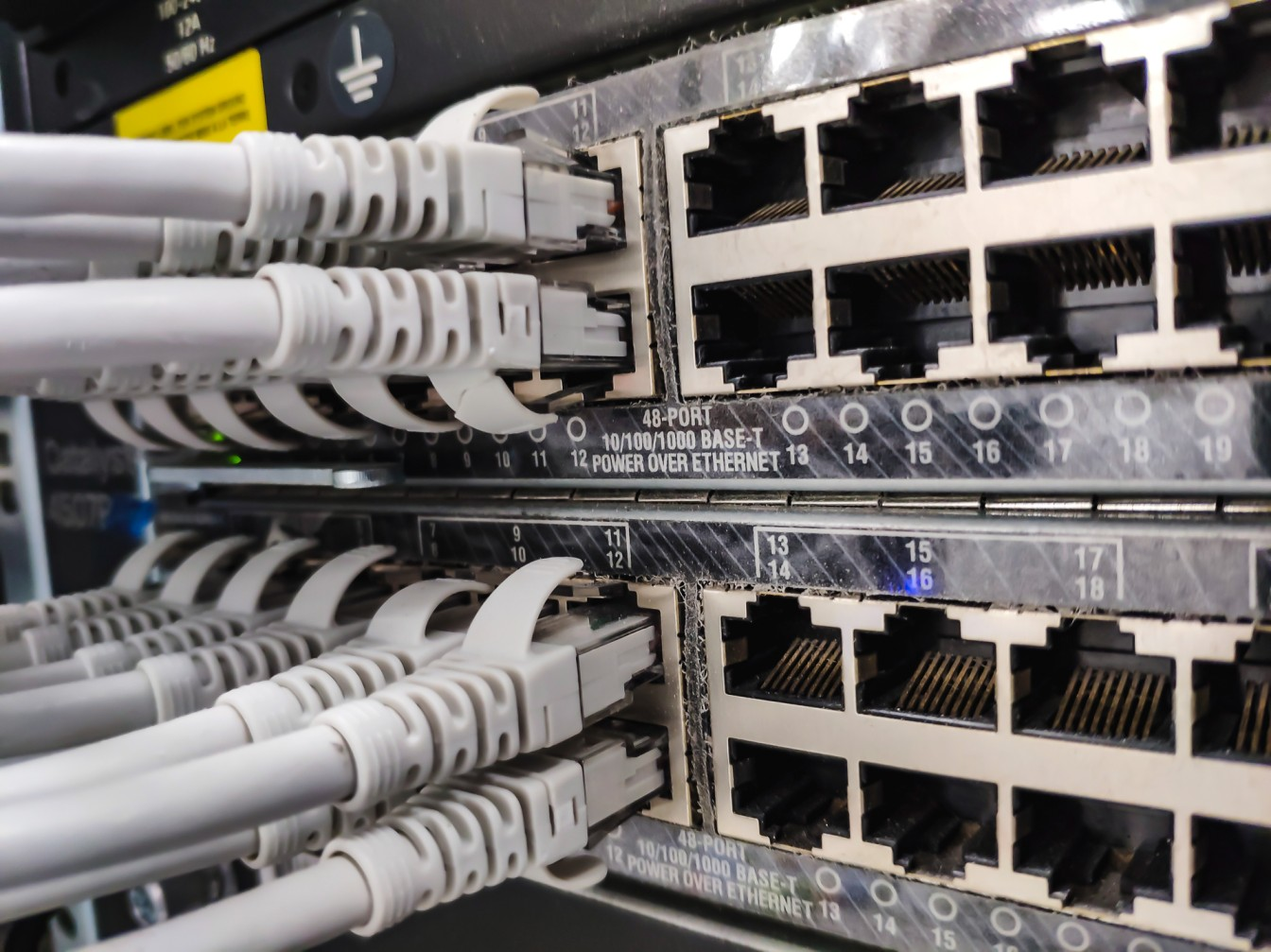 SFP Router ve SFP Network Switch Nedir? SFP vs SFP+